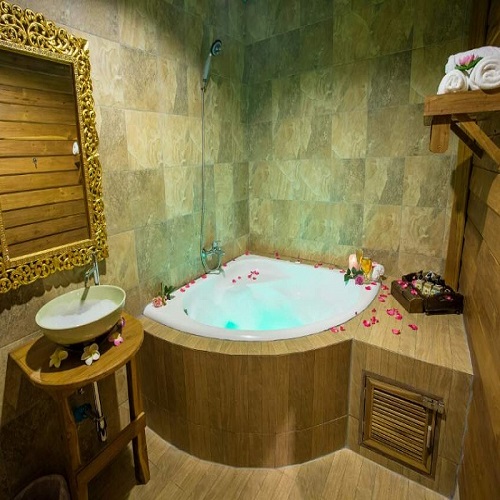 Spa near Al Ghurair Centre 